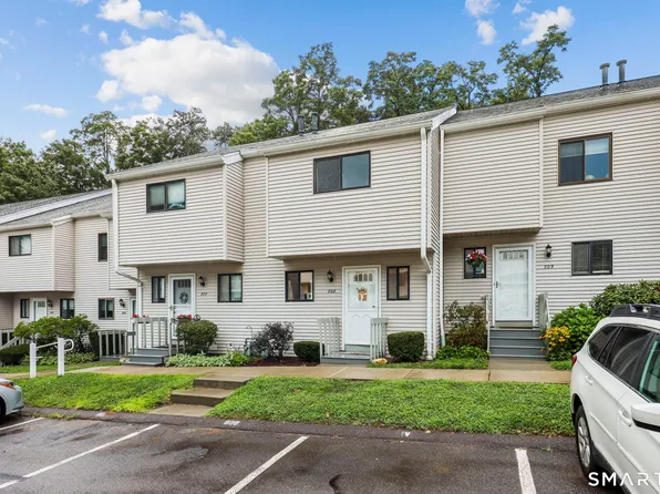 808 Timber Lane #808, Canton, CT 06019