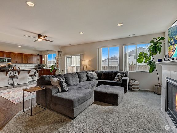 5th image of 19535 19th Avenue Ct E