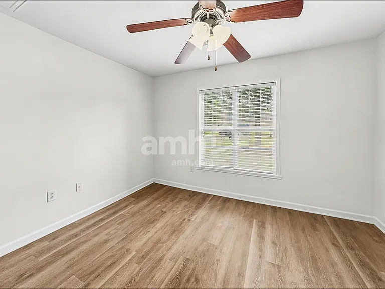 1149 Langston Dr — Photo 14