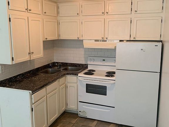2nd image of 3627 Nicollet Ave APT 105