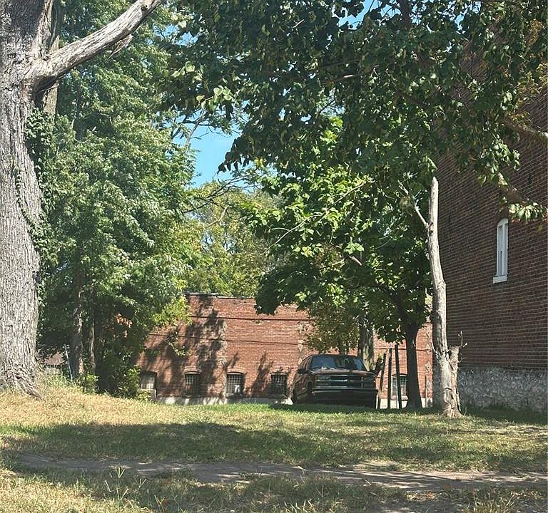 1st image of 2919 Gasconade St