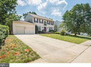 4 Goose Neck Ct, Sicklerville, NJ 08081