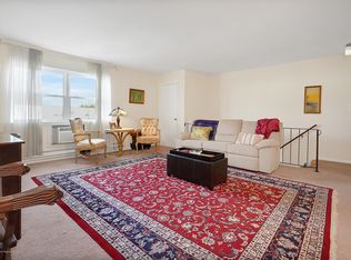 121 White St #D, Eatontown, NJ 07724