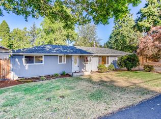 9725 SW Frewing St, Tigard, OR 97223