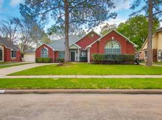 15422 Redbud Leaf Ln, Cypress, TX 77433