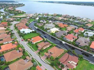 532 Mast Dr, Bradenton, FL 34208