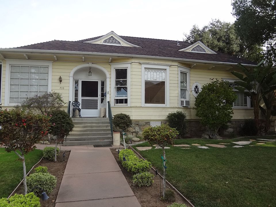 1st image of 733 E Santa Paula St
