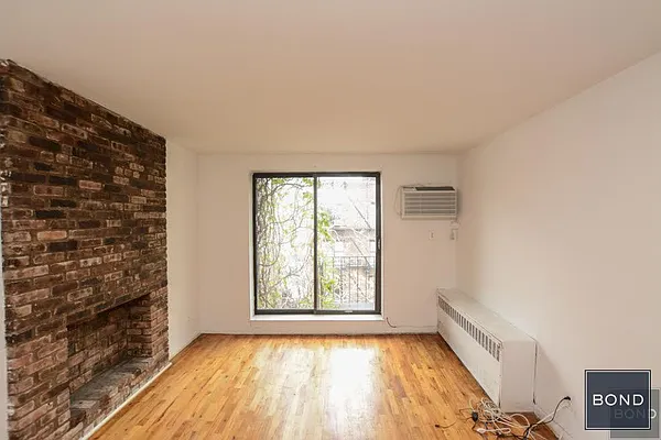 Rented by Bond New York | media 2