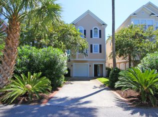 22 Commons Ct, Isle Of Palms, SC 29451