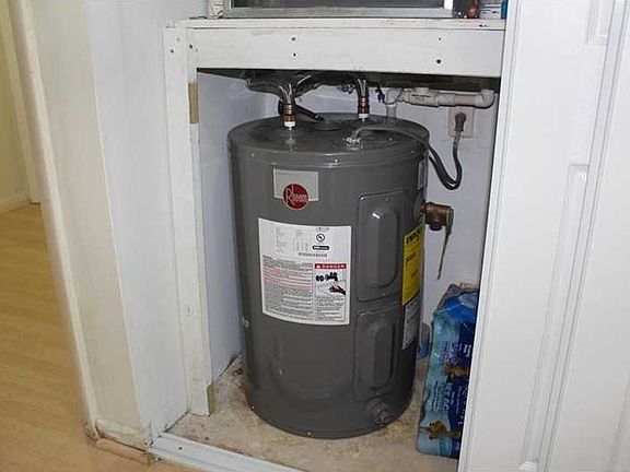 5th image of 550 NW 78th Ter APT 106