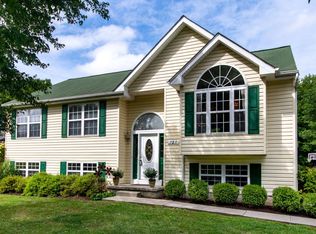 727 Cloverfields Dr, Stevensville, MD 21666