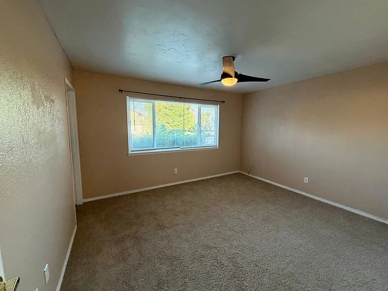 4309 Rosewall St — Photo 50