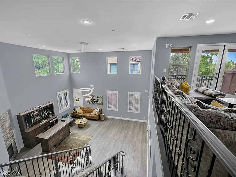 1289 Vietti St — Photo 56