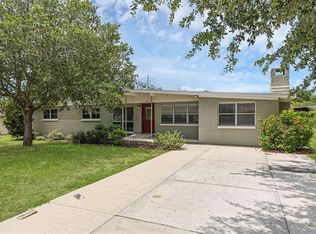 203 E Lakeview Ave, Eustis, FL 32726