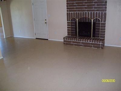 3rd image of 25641 Whitworth Dr N