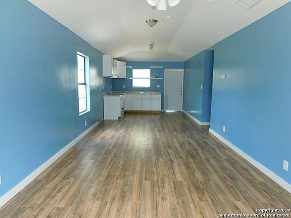 5th image of 1431 Estancia
