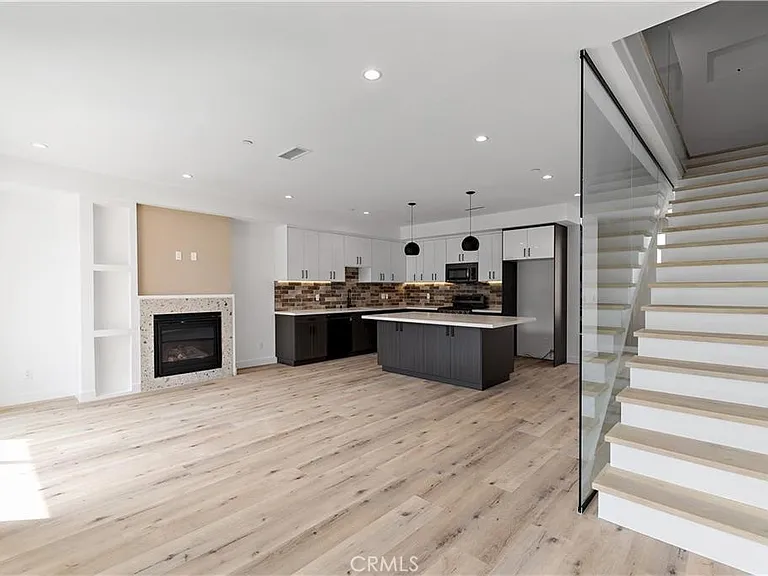 11858 W Flower Ln — Photo 38