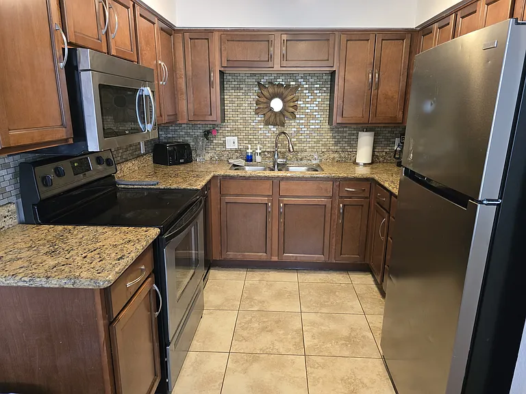 1702 W Tuckey Ln #201 — Photo 20