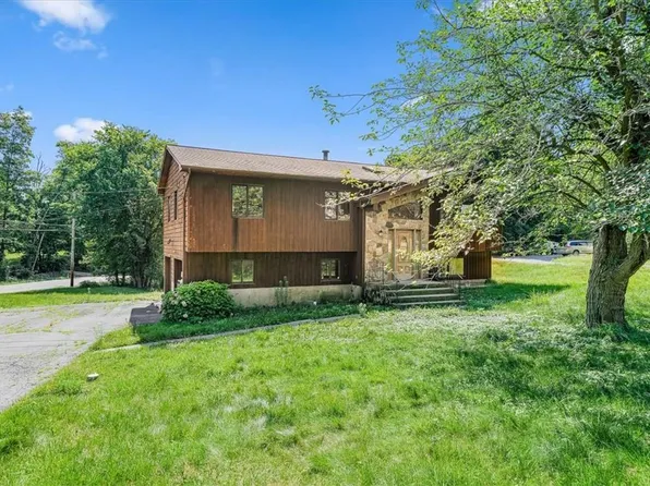 3 Burrow Drive, Highland Mills, NY 10930