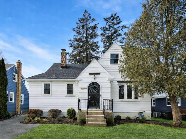 4238 Lindley St, Downers Grove, IL 60515