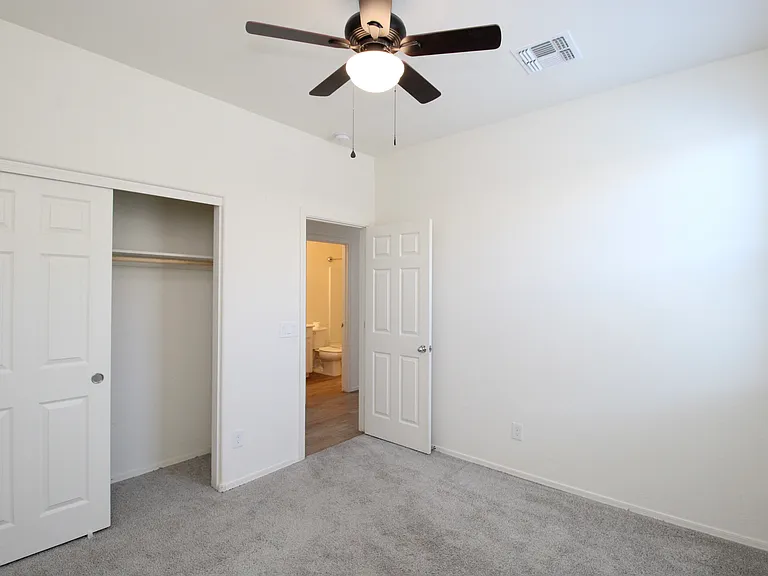 17864 W Paraiso Dr — Photo 20