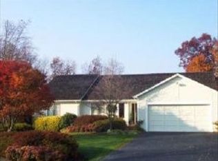 325 Island View Dr, Penhook, VA 24137