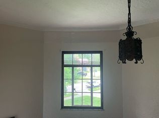 936 Trombley Rd FLOOR 2, Grosse Pointe, MI 48230