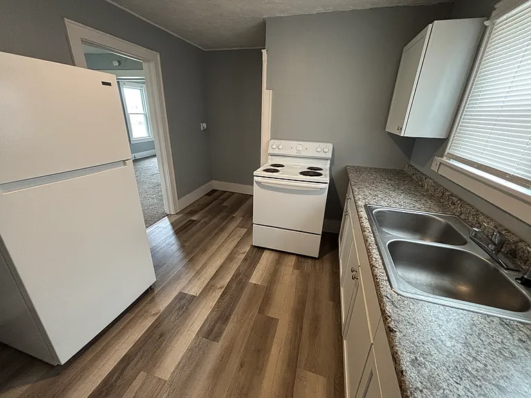 2608 Leland Ave — Photo 5
