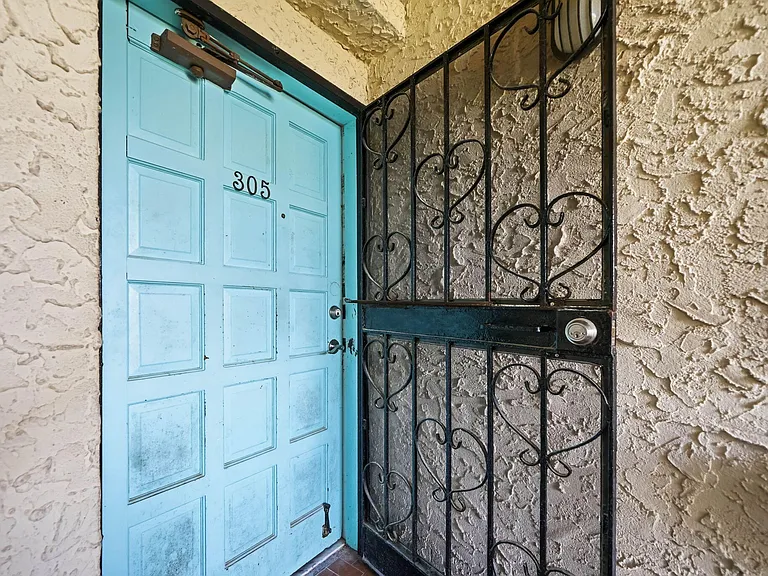 305 Golden Rock Est — Photo 7