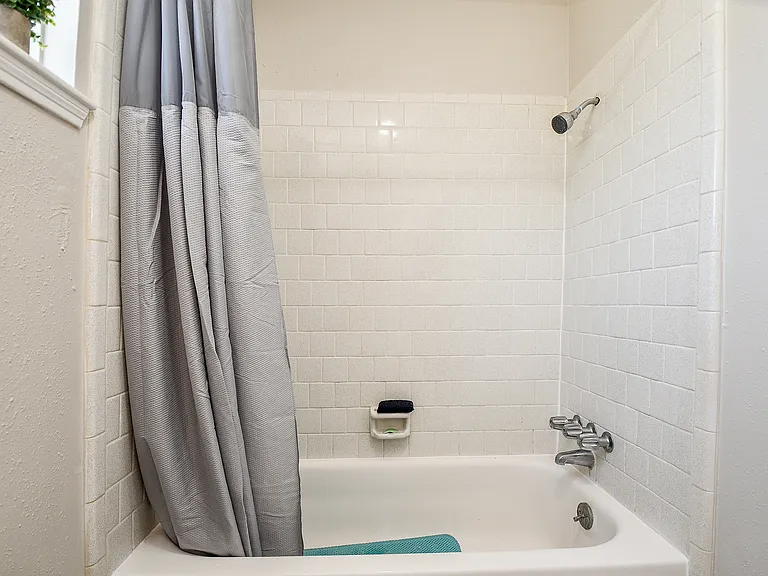 Benning Dr — Photo 4