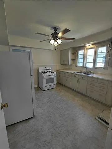 4618 Marigny St #LOWER — Photo 5