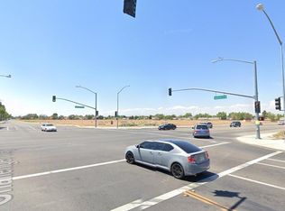 Challenger Way, Lancaster, CA 93535