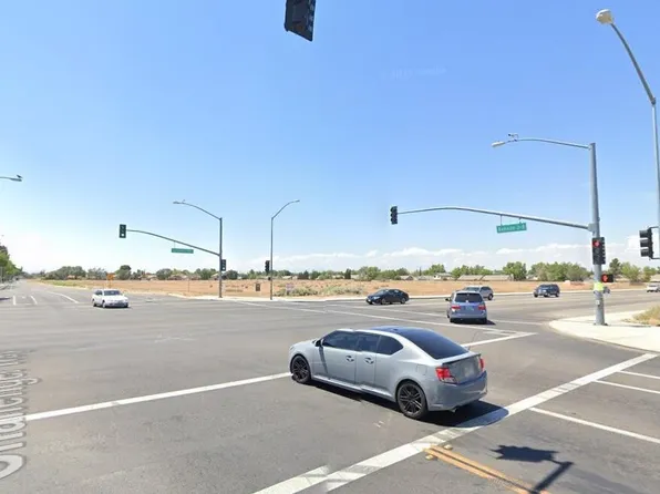 Challenger Way, Lancaster, CA 93535