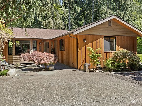 2nd image of 7923 20th Drive NE