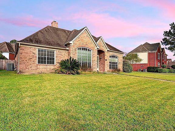 2nd image of 3223 Truesdale Dr