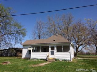 832 Clarence St, Greenville, IL 62246