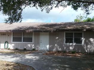 102 Admiral Cir APT B, Sebastian, FL 32958