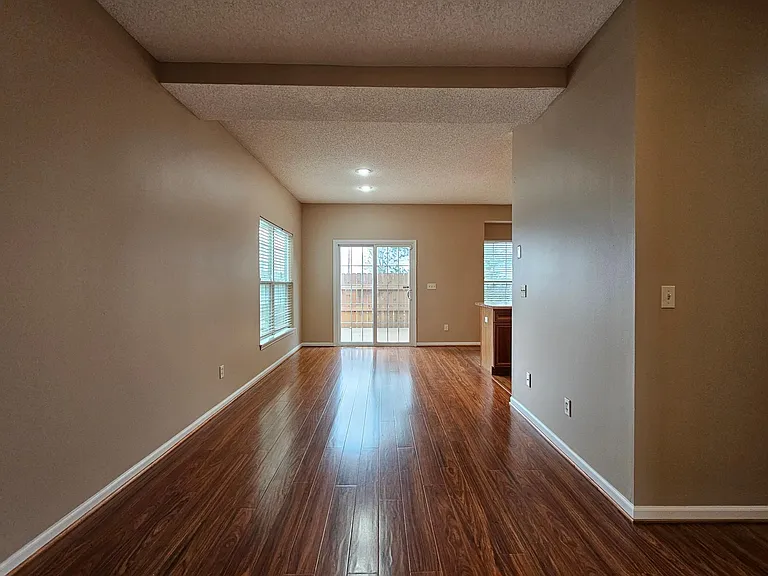 7831 W 158th Ct — Photo 6