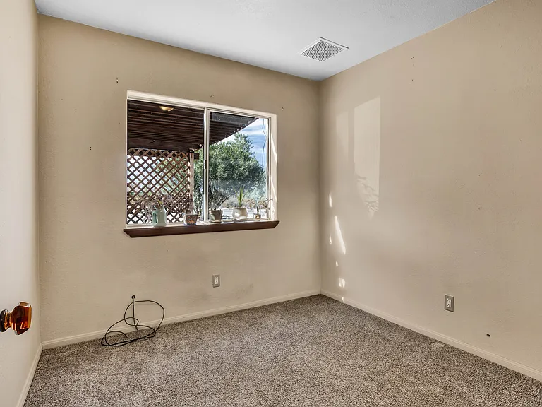 7565 Sherman Hoyt Ave — Photo 20