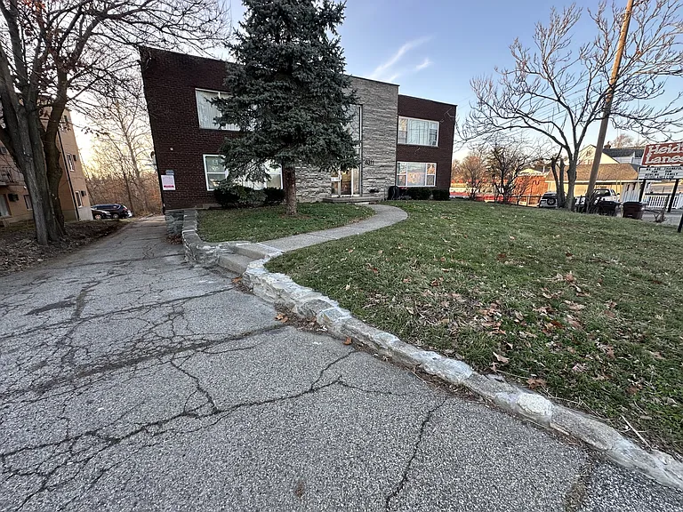 6311 Cheviot Rd — Photo 20