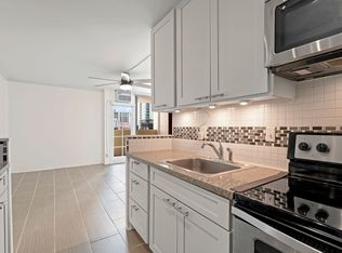 2092 Kuhio Ave #906, Honolulu, HI 96815