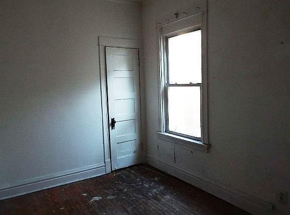 5th image of 6627 S Damen Ave