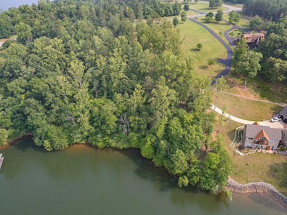 5th image of 217 Acres Ct