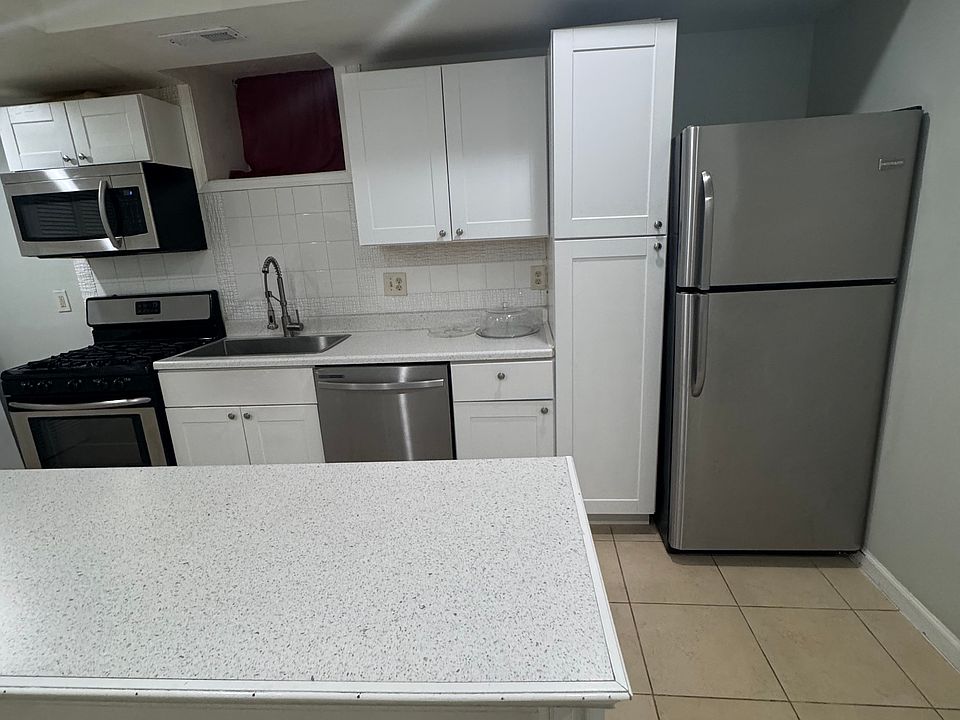 1st image of 3818 Park Heights Ave
