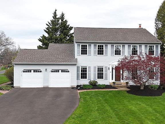 2nd image of 1651 Ramblewood Ln