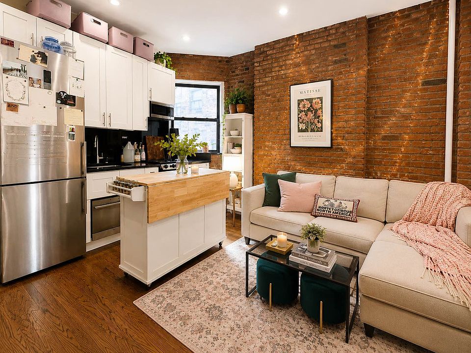 1st image of 266 W 25th St APT 4R