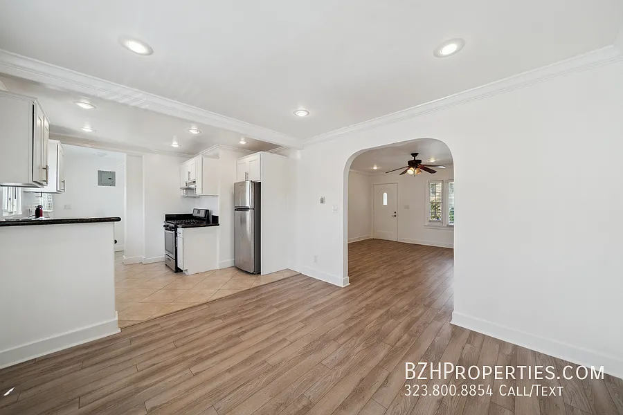 Updated 1Bed 1Bath in Prime West Hollywood — Photo 2