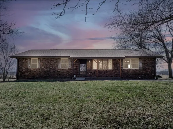 13050 County Line Rd #339, Savannah, MO 64485