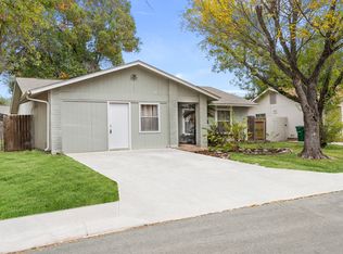 7107 Spring Flower St, San Antonio, TX 78249