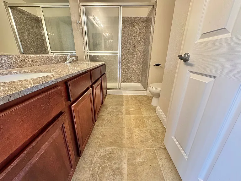 811 Bass Dr #C — Photo 8